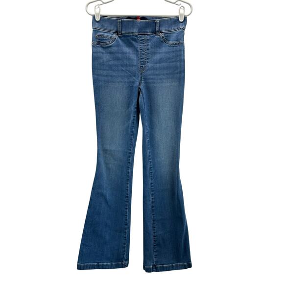 SPANX EveryWear Flare Jeans Med Full Length Pull On Stretch Denim 20456R - Picture 2 of 15